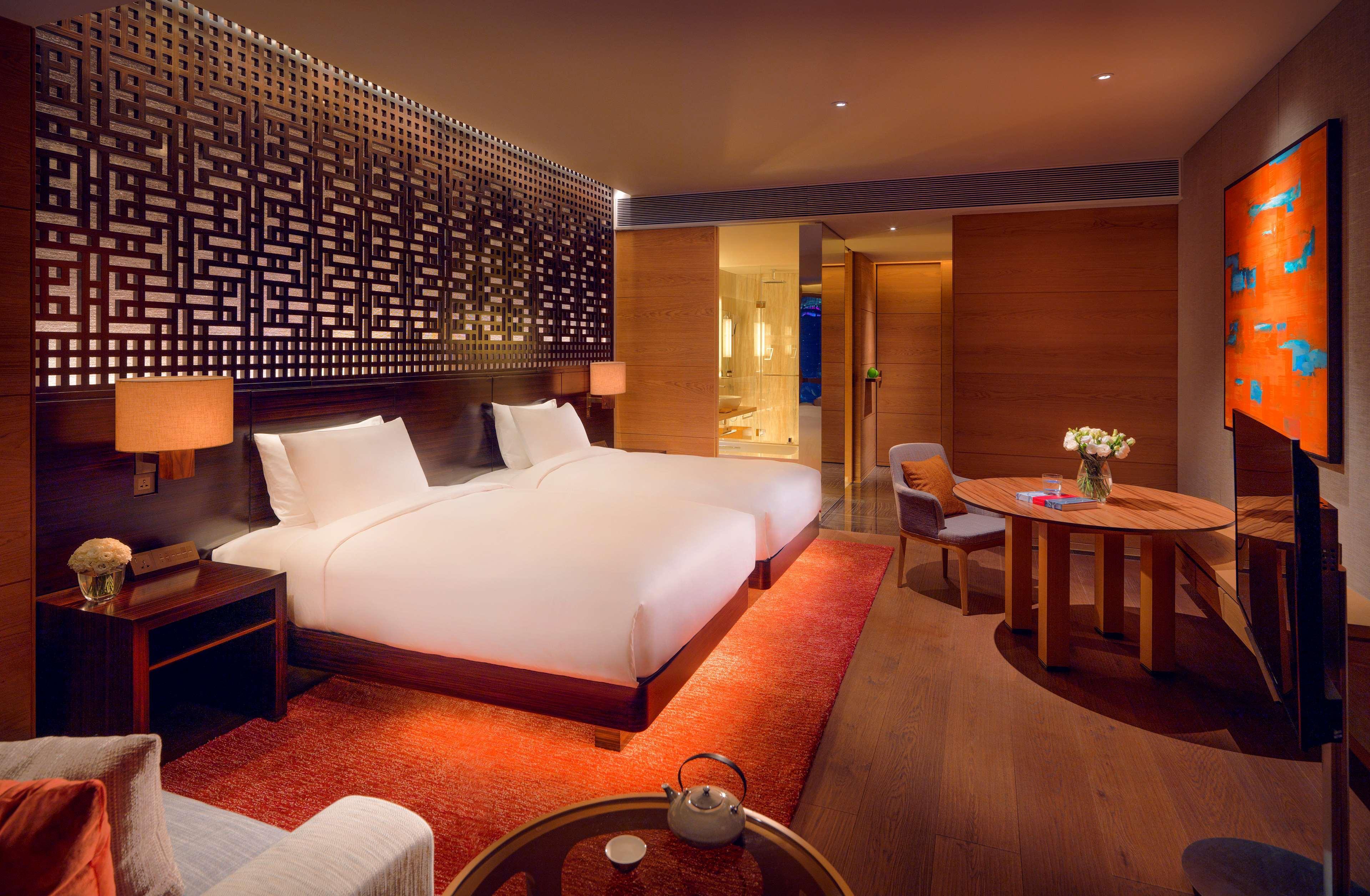 Park Hyatt - Free Shuttle Bus To Fair Complex & Overseas Buyer Registration Services During 14th Apr To 4th 5* Guangzhou