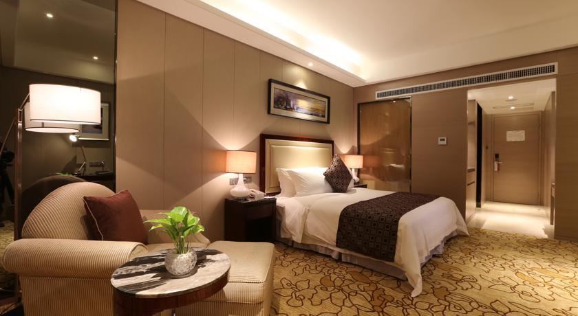 Hotel Country Garden Airport Phoenix 5*