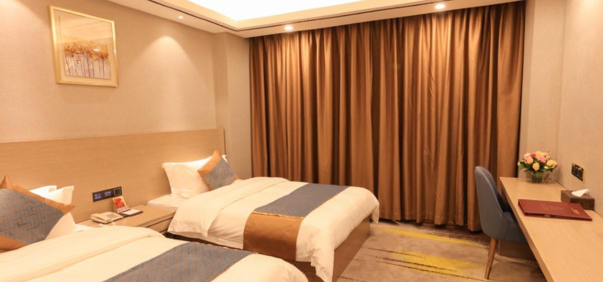 Five Rams Hotel 3*