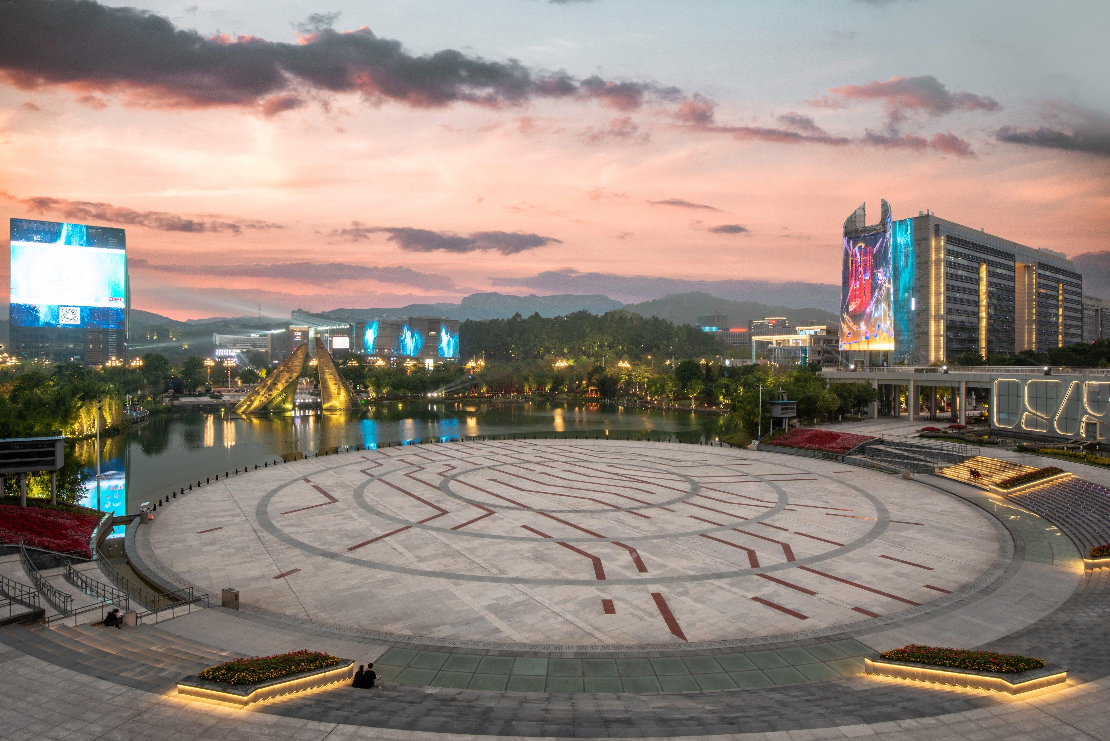 Hotel Junluxe Science City-free Shuttle Bus Service To Fair Guangzhou