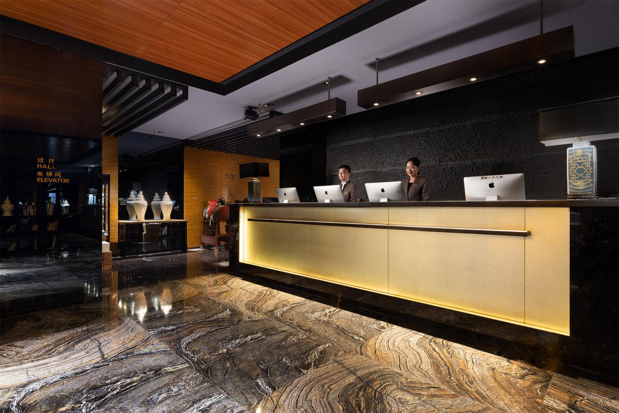 Paco Hotel Gangding Metro Guangzhou-Free Shuttle Bus Fir Canton Fair Guangzhou
