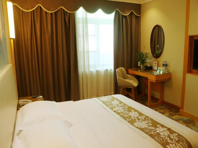 Greentree Panyu Chimelong Paradise Business