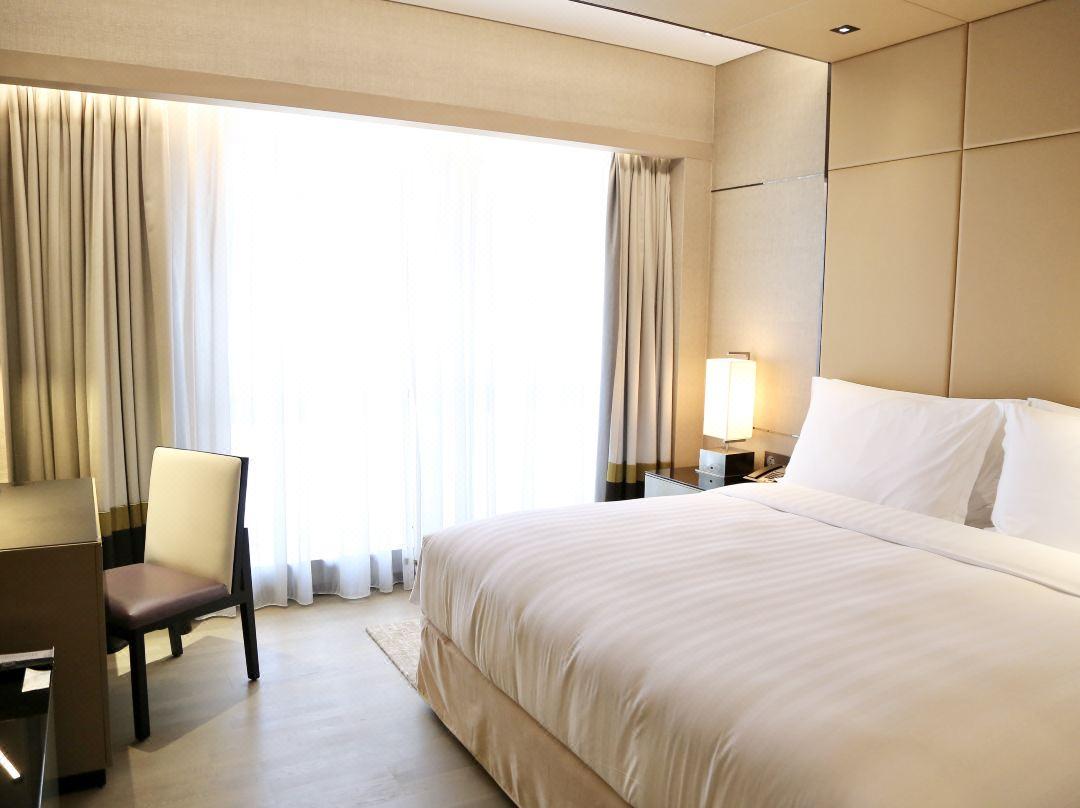 Jumeirah Living - Complimentary Shuttle Bus To Fair Complex 5* Guangzhou