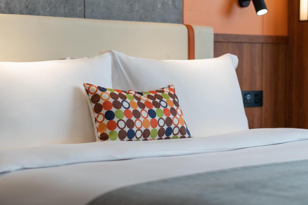 Ausotel Wow Huadu Sunac Land 4* Canton