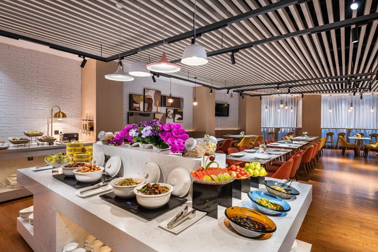 Ausotel Wow Huadu Sunac Land 4* Canton