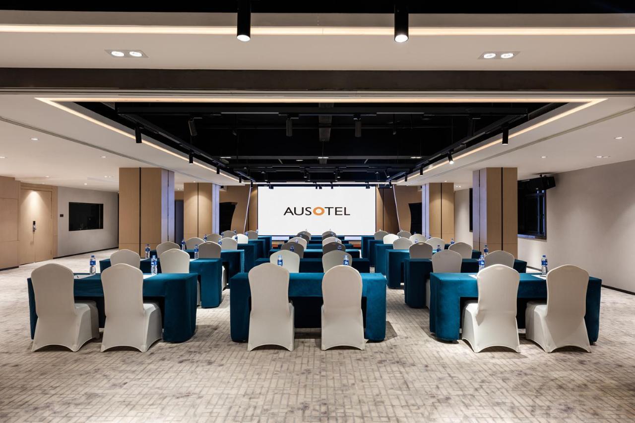 Ausotel Wow Huadu Sunac Land 4* Canton