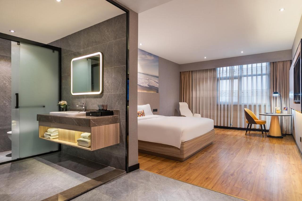 Hotel Ausotel Wow Huadu Sunac Land 4*