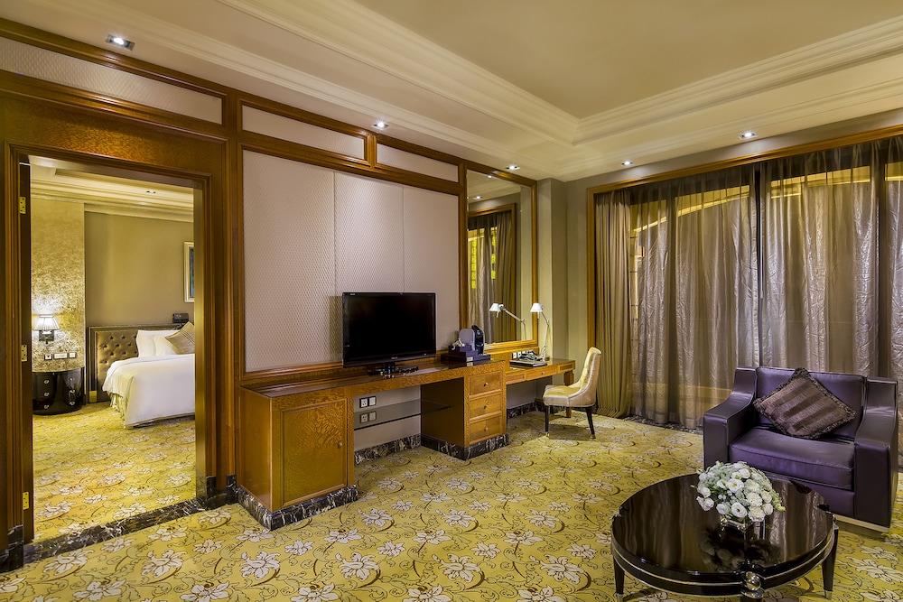 Chateau Starriver Peninsula Hotel
