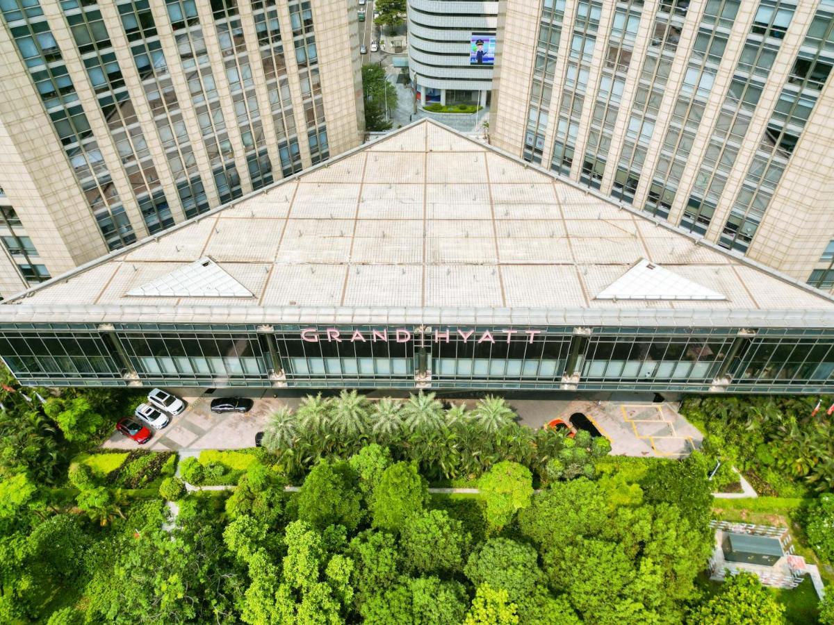 Grand Hyatt - Free Shuttle Between And Exhibition Center During Fair Hotel 5*