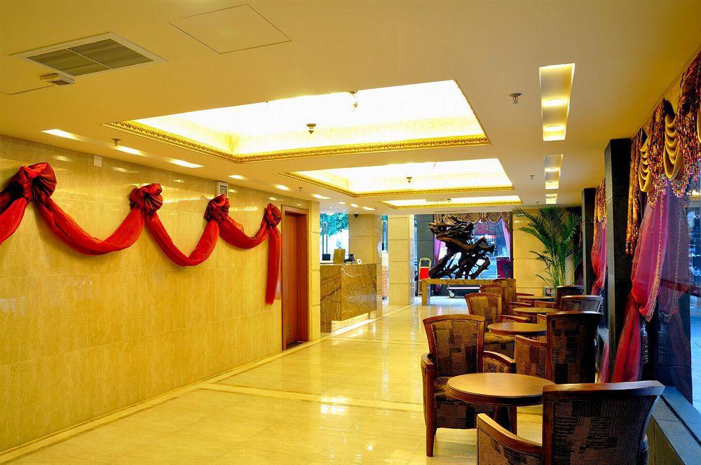 Hotel Royal Garden 3*