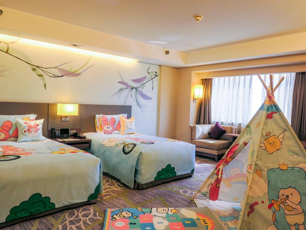 Crowne Plaza Centre By Ihg - Free Shuttle Between And Exhibition Center During Fair & Exhibitor Registration Counter 5*