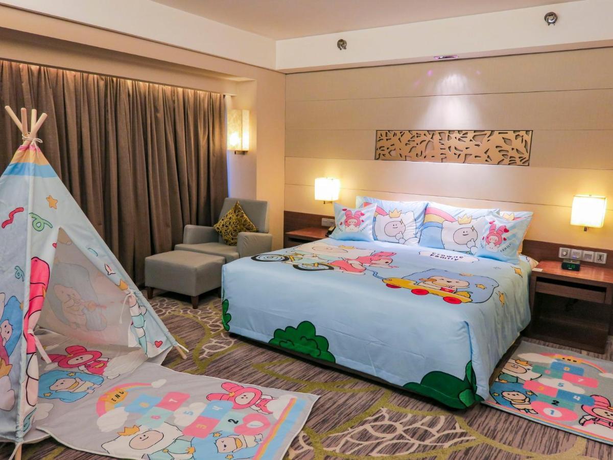 Crowne Plaza Centre By Ihg - Free Shuttle Between And Exhibition Center During Fair & Exhibitor Registration Counter Hotel 5*