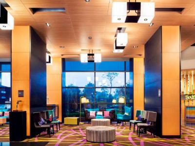 Aloft Park 4*