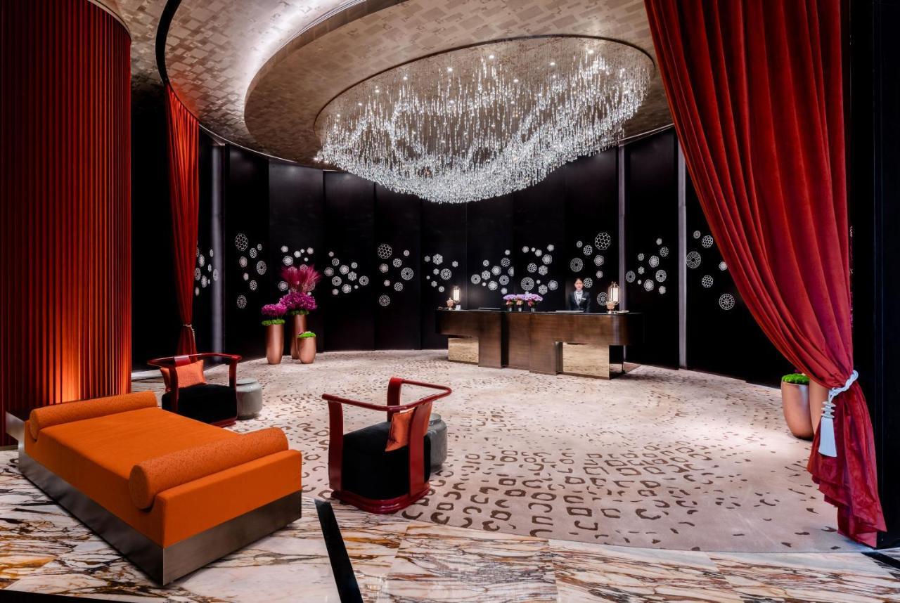 Jumeirah Guangzhou-complimentary Shuttle Bus To Fair Complex 5*