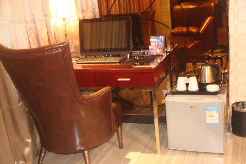 Li Yang Hotel