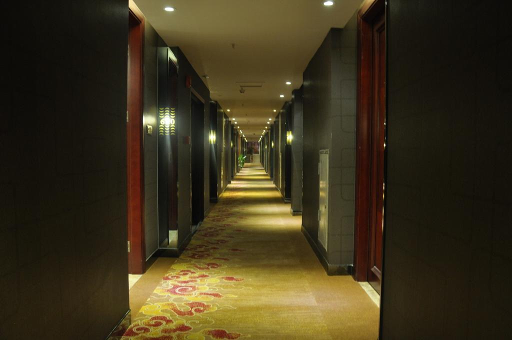 Li Yang Hotel 3*