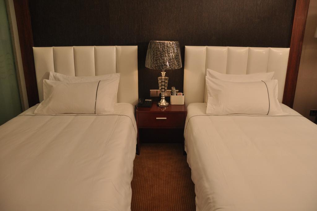 Hotel Li Yang 3*