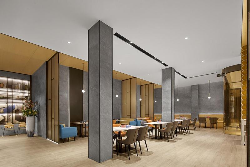 Hotel Fengyue Light Shang Baiyun Airport Store 4*
