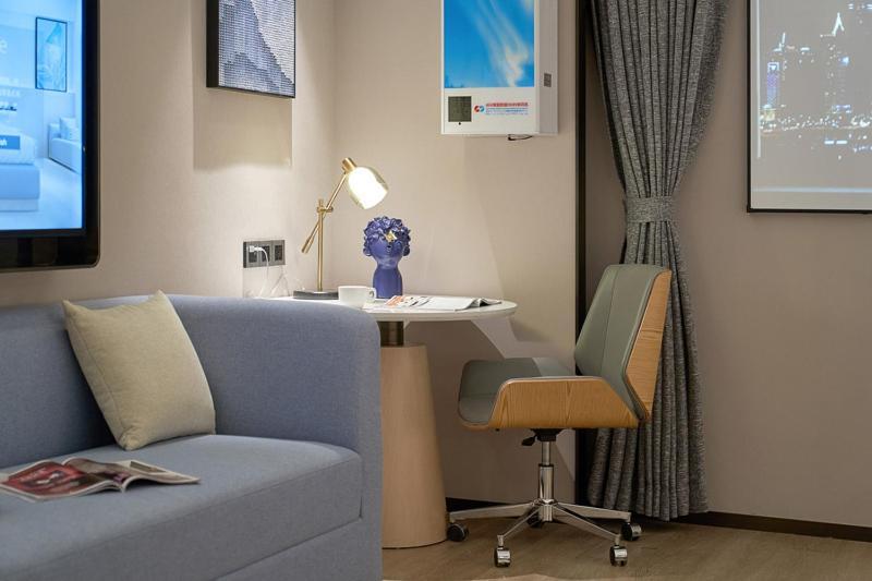 Hotel Fengyue Light Shang Baiyun Airport Store