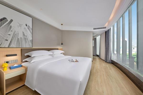 Fengyue Light Shang Baiyun Airport Store Hotel