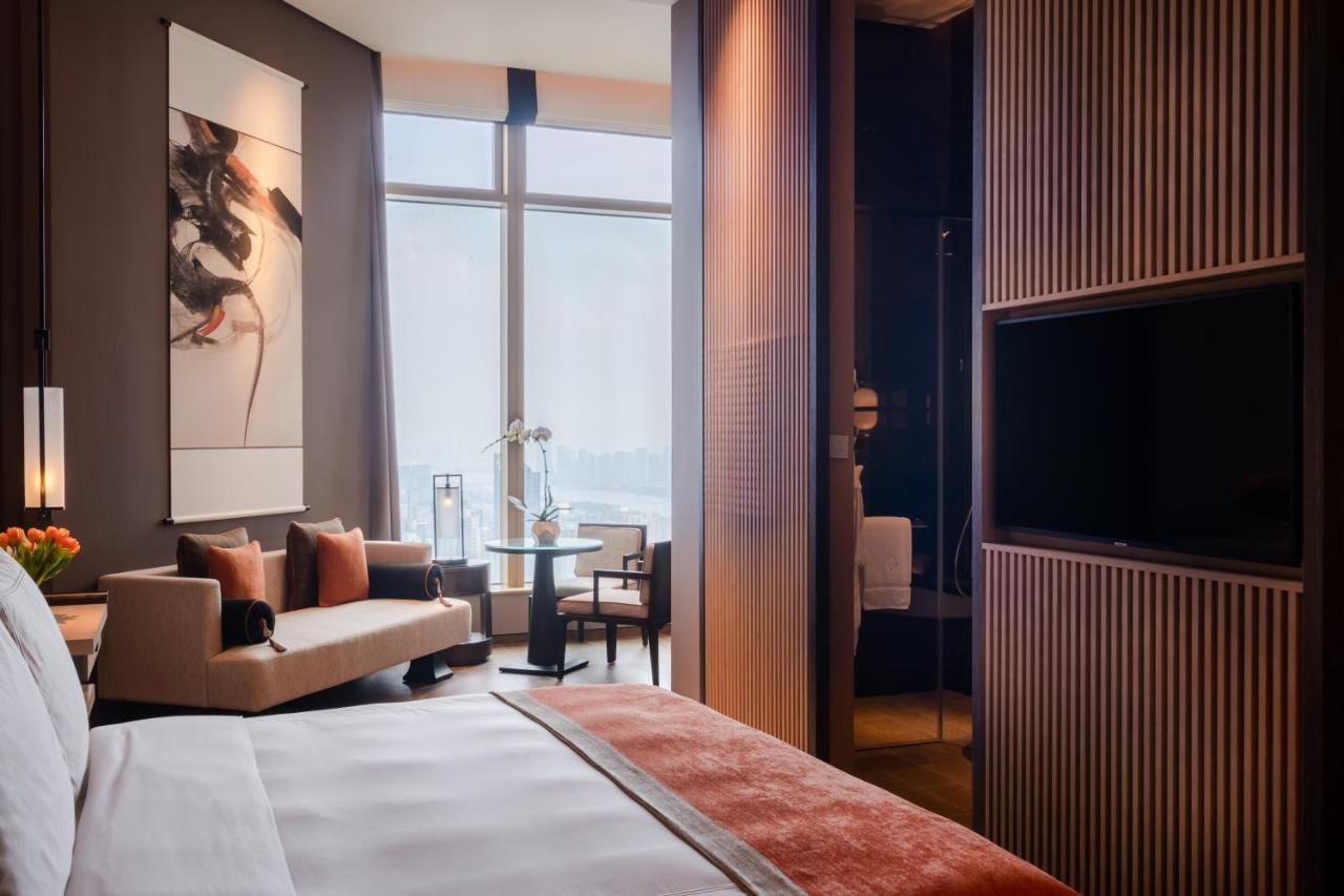 Jumeirah Guangzhou-complimentary Shuttle Bus To Fair Complex Hotel Canton