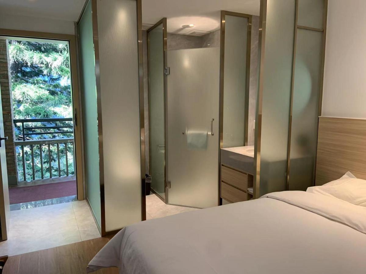 Aparthotel Fangyuan - - Free Shuttle Bus To Fair Complex During 14th Apr To 4th 3*