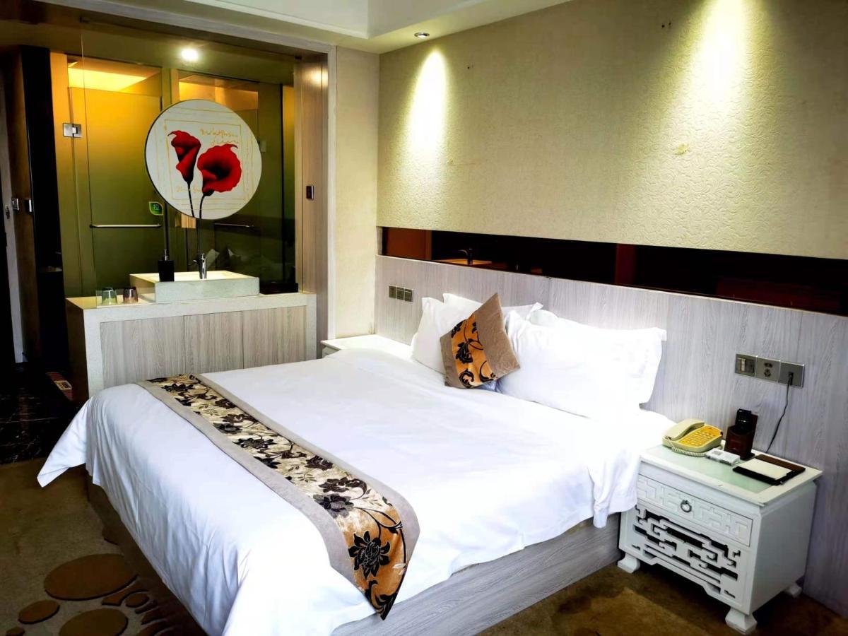 Paco Hotel Tianhe Coach Terminal Metro Satation Guangzhou-Free Shuttle Bus For Canton Fair Hotel Guangzhou