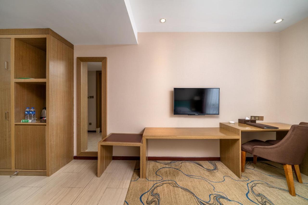 Boyi Hotel