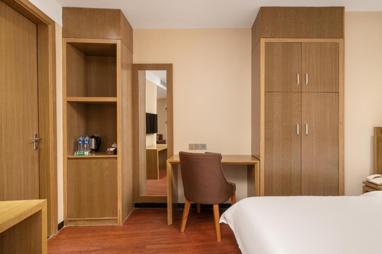 Hotel Boyi 3*
