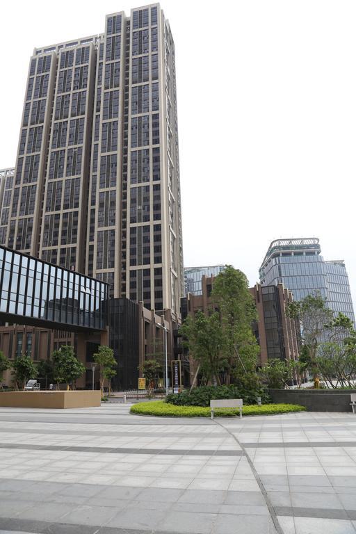 Yi Long International * Canton