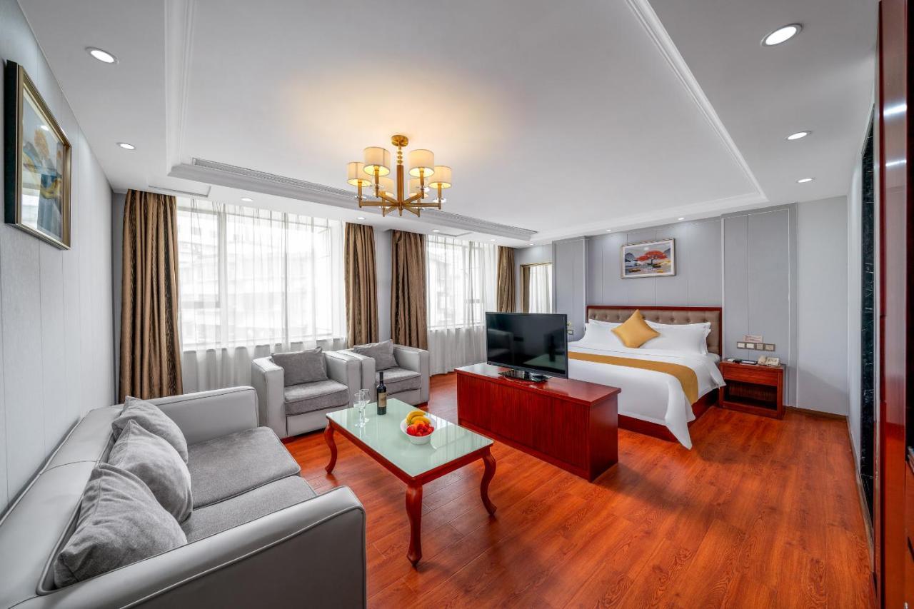 Shi Liu Guangzhou