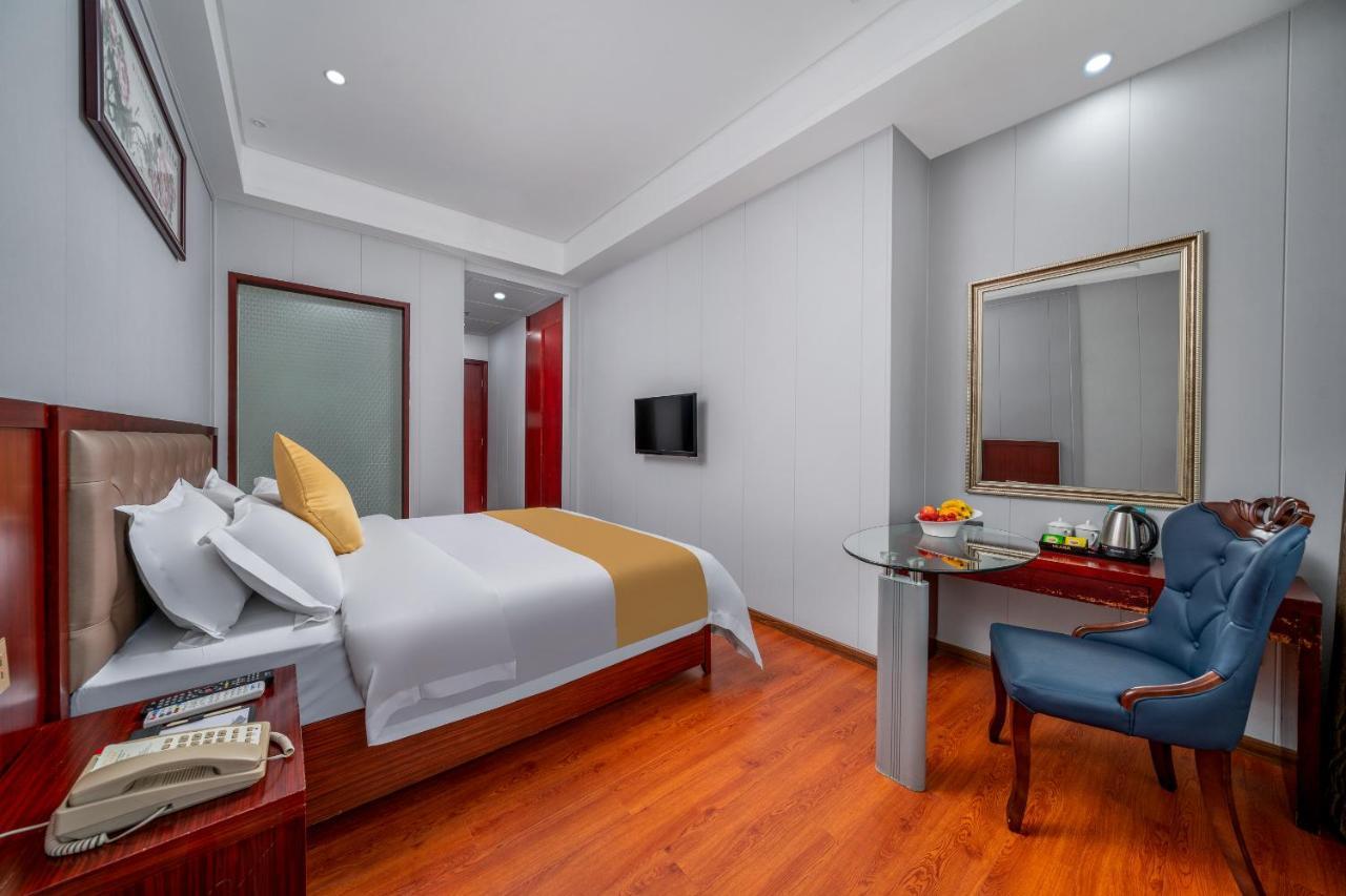 Hotel Shi Liu 3*
