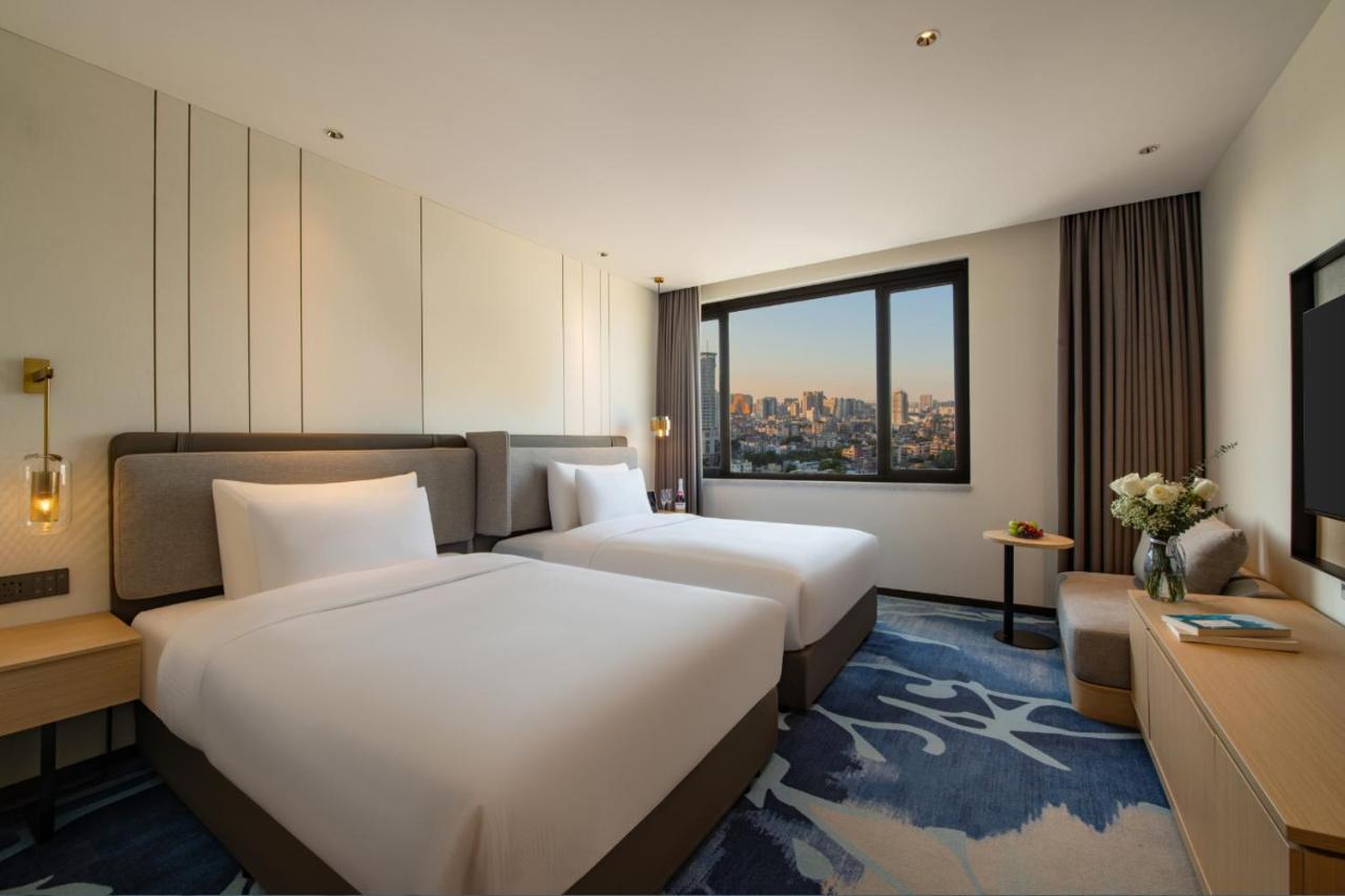 - Free Shuttle Bus To Exhibition Center During Fair Period Hotel