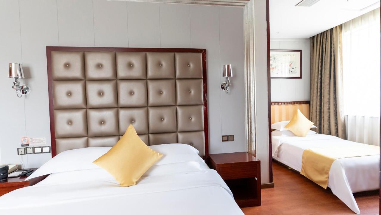 Hotel Shi Liu 3*