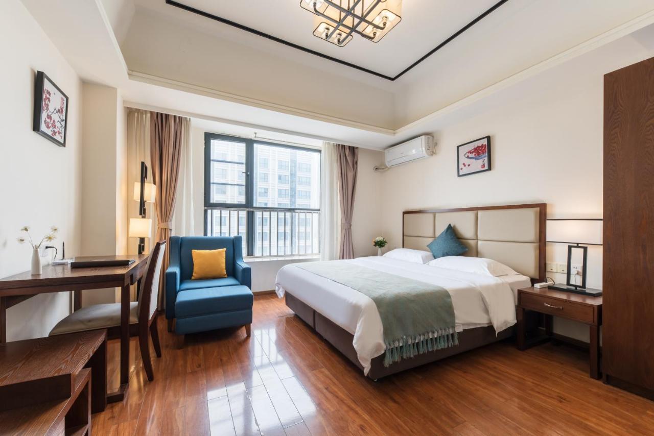 Livetour Luogang Wanda Plaza Suyuan Metro Guangzhou