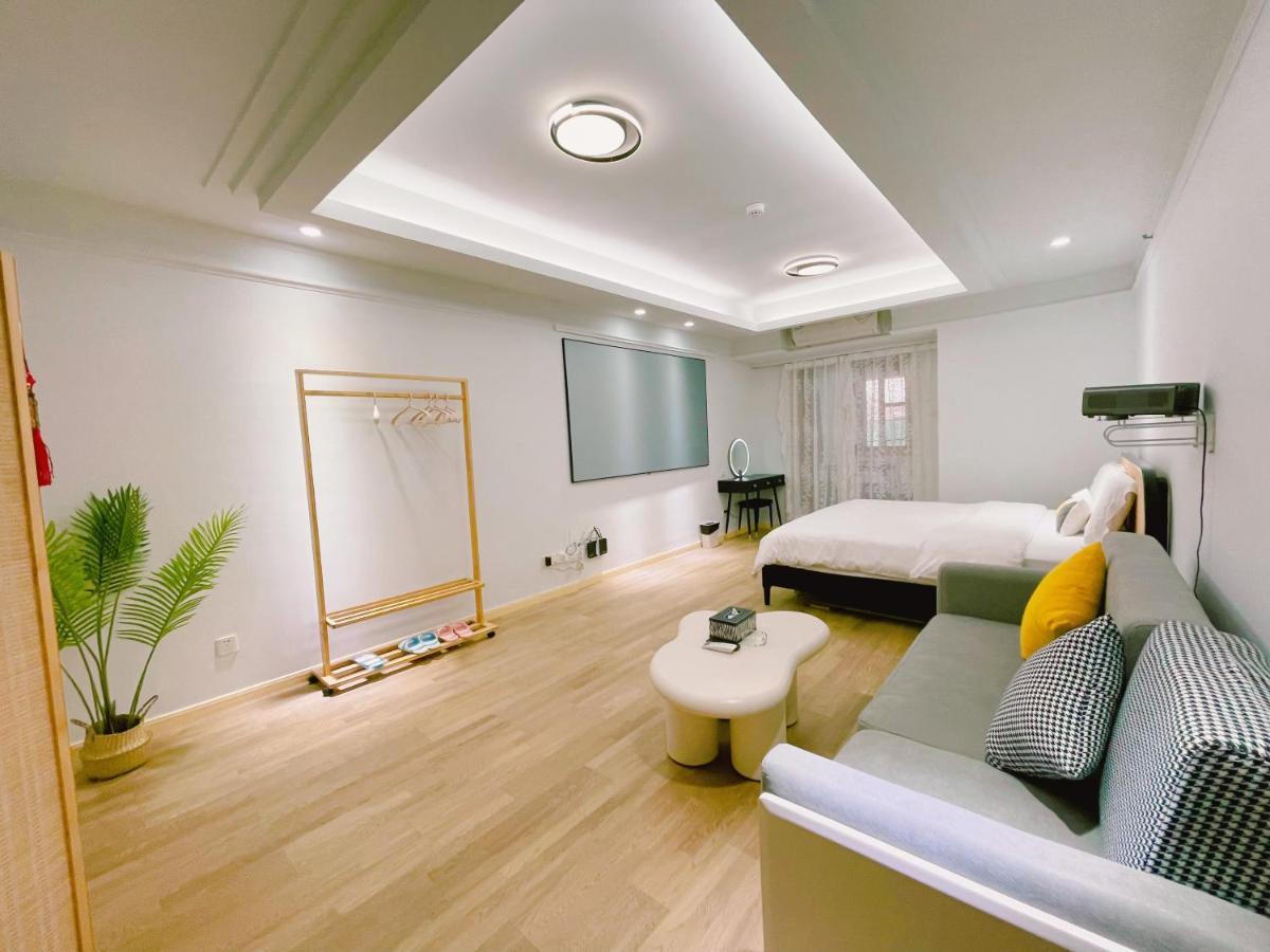 Youlejia Projection Beijing Road Pedestrian Street Branch 3* Guangzhou