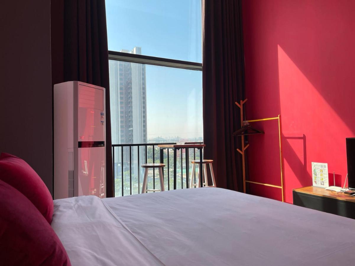 April Fair Duplex Guagnzhou South Railway Station Min Jie Branch Appartamento Canton