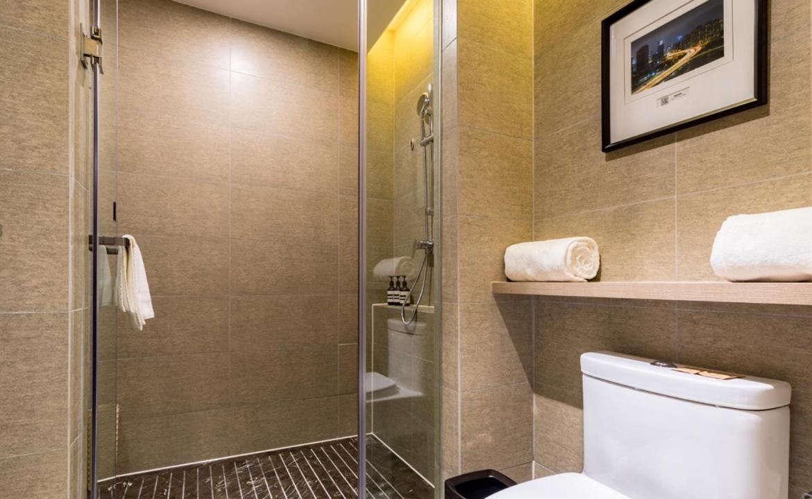 Atour Jiangtai Road Station Hotel