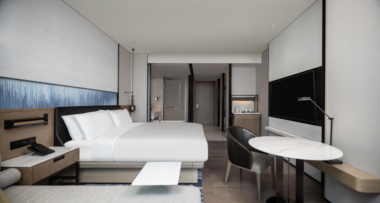 Marriott Nansha Hotel 5*