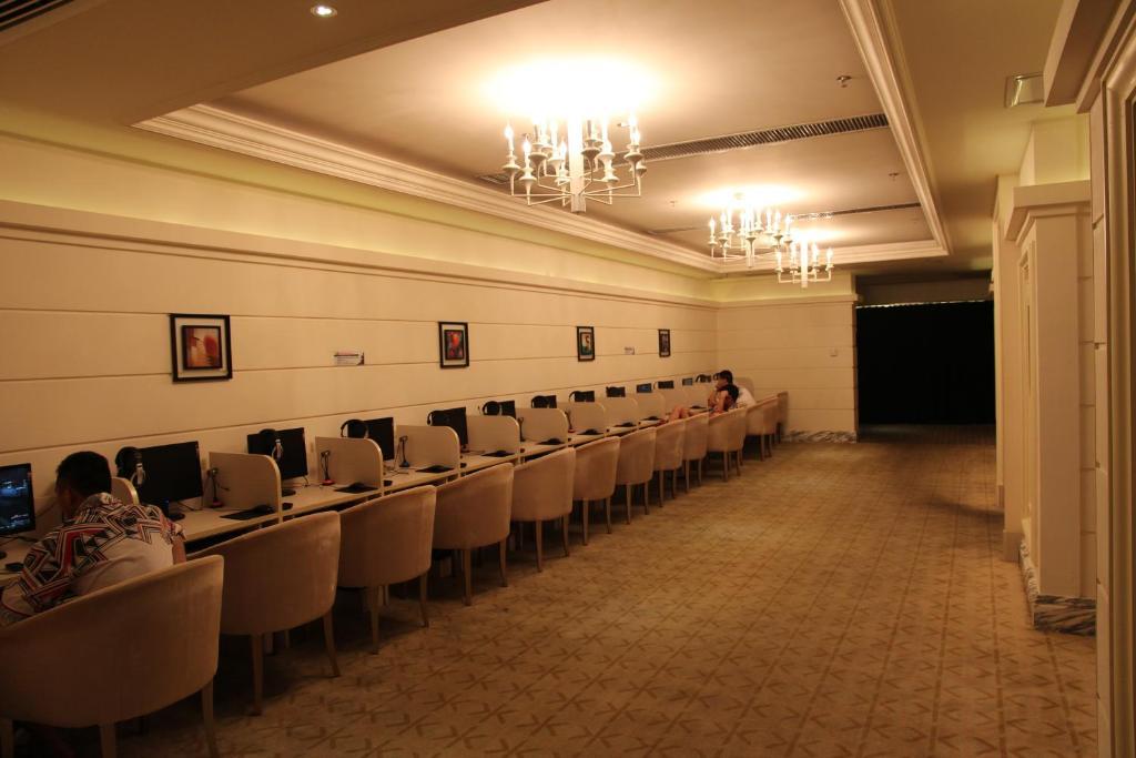 Water Way Hotel 4*