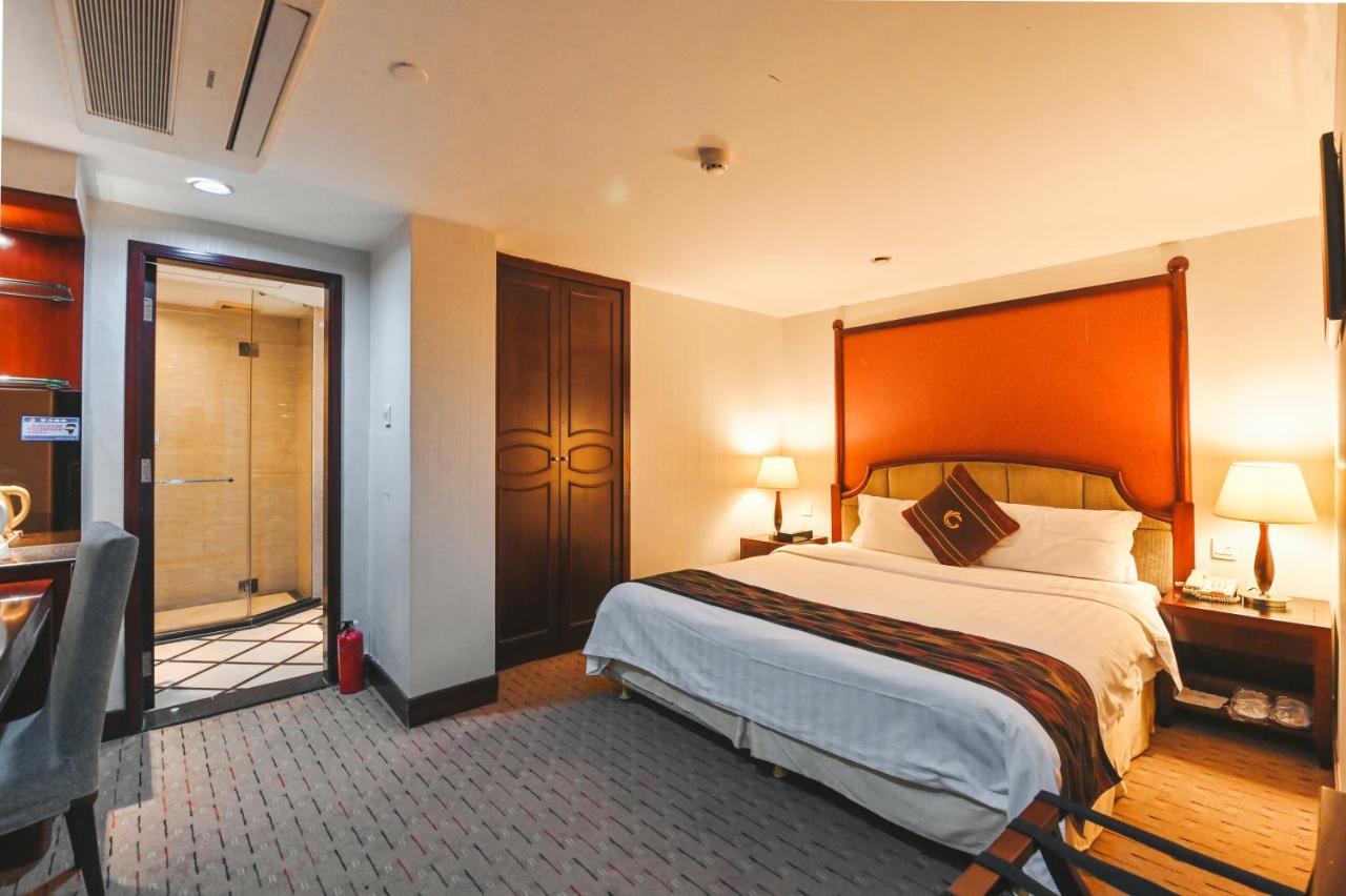 Hotel Royal Plaza