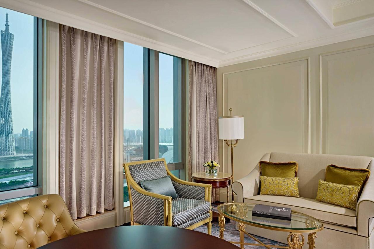 The Ritz-carlton, Hotel