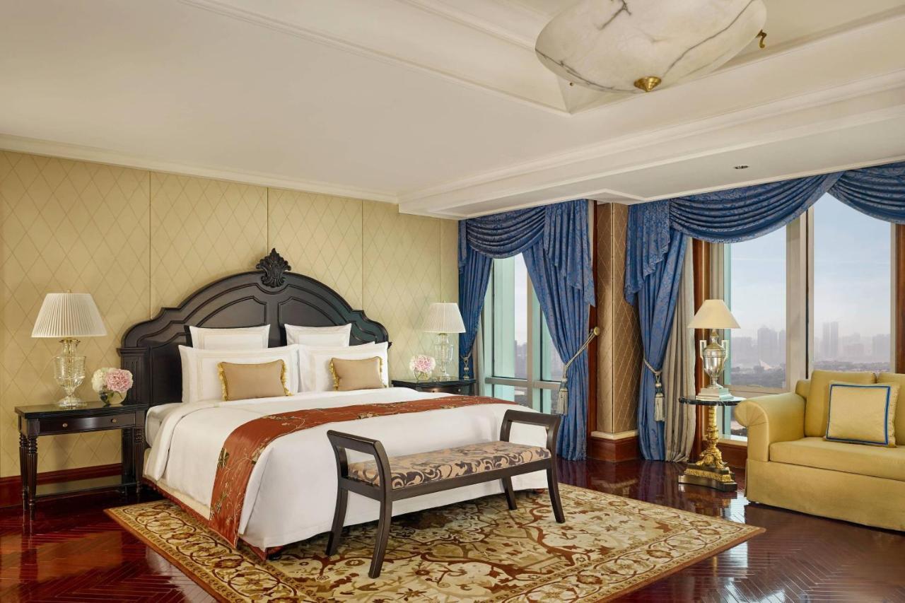 The Ritz-carlton, 5*