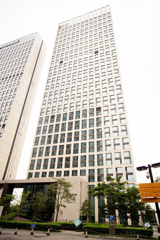Jufeng Executive Apartment *