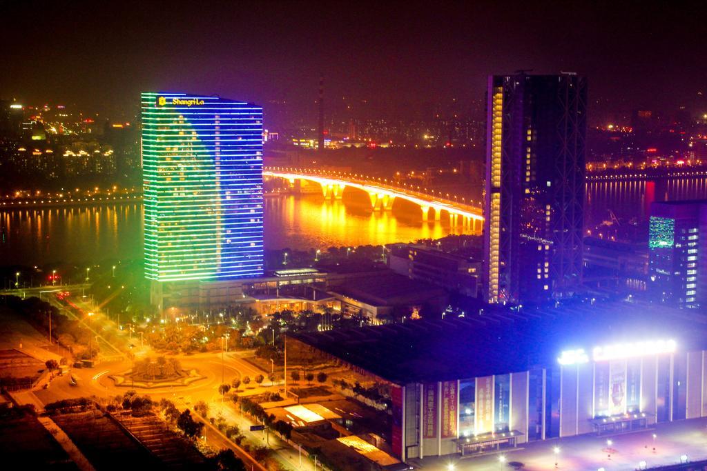 Jufeng Executive *