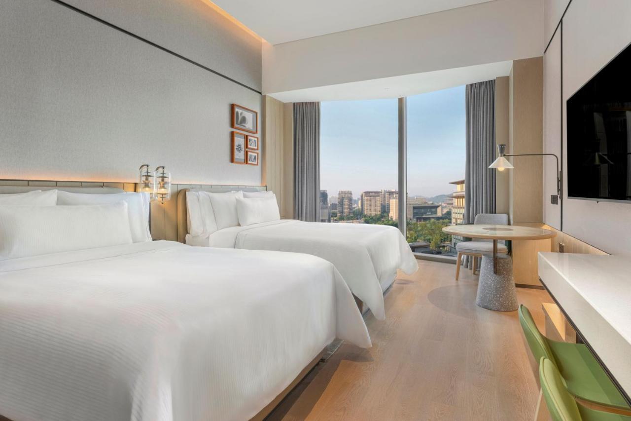 Element Baiyun Hotel