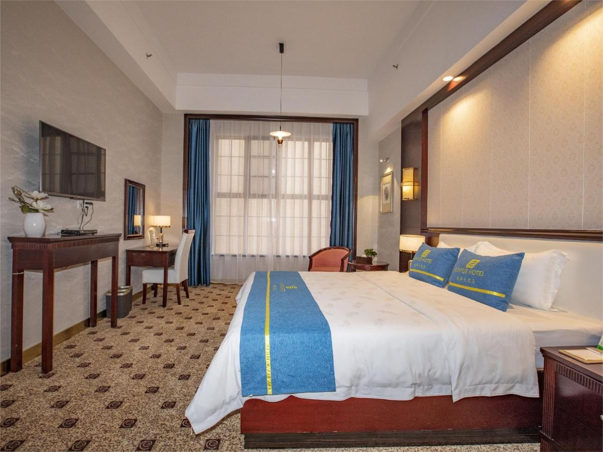 Junyue Hotel
