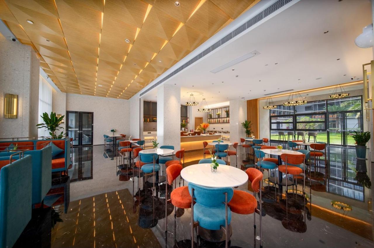 Hotel Jiahong - Baiyun Airport Branch 4*