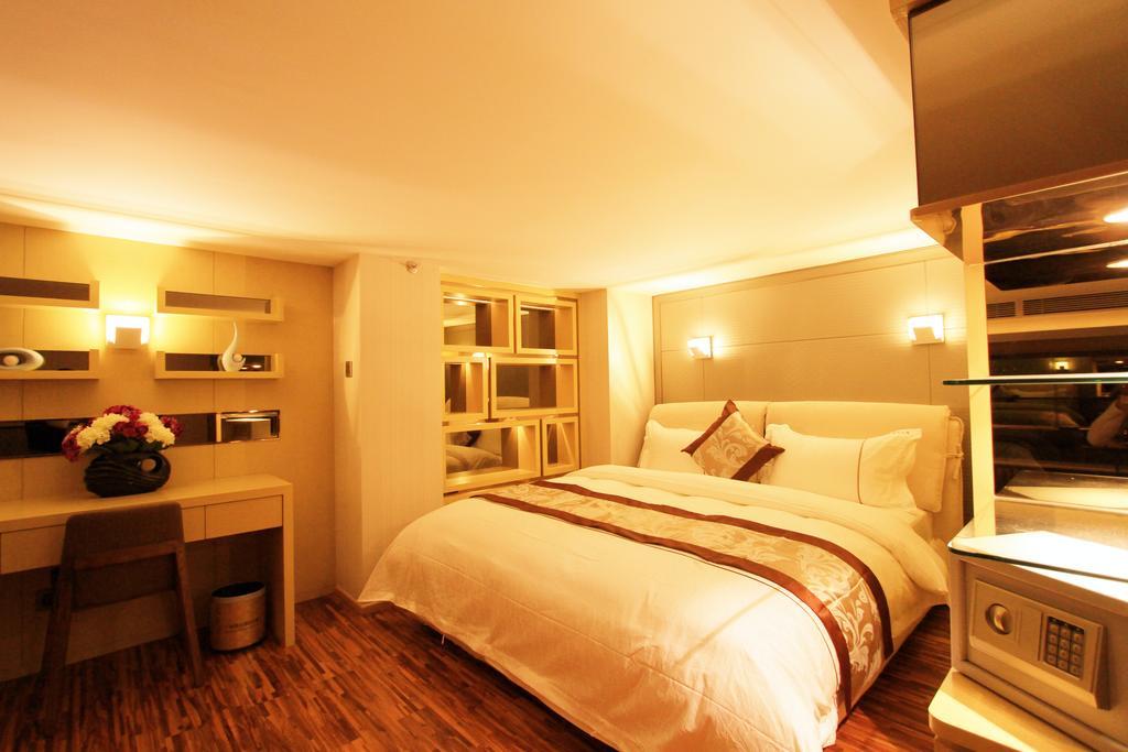 Apartment City - Poly D Plaza Branch *