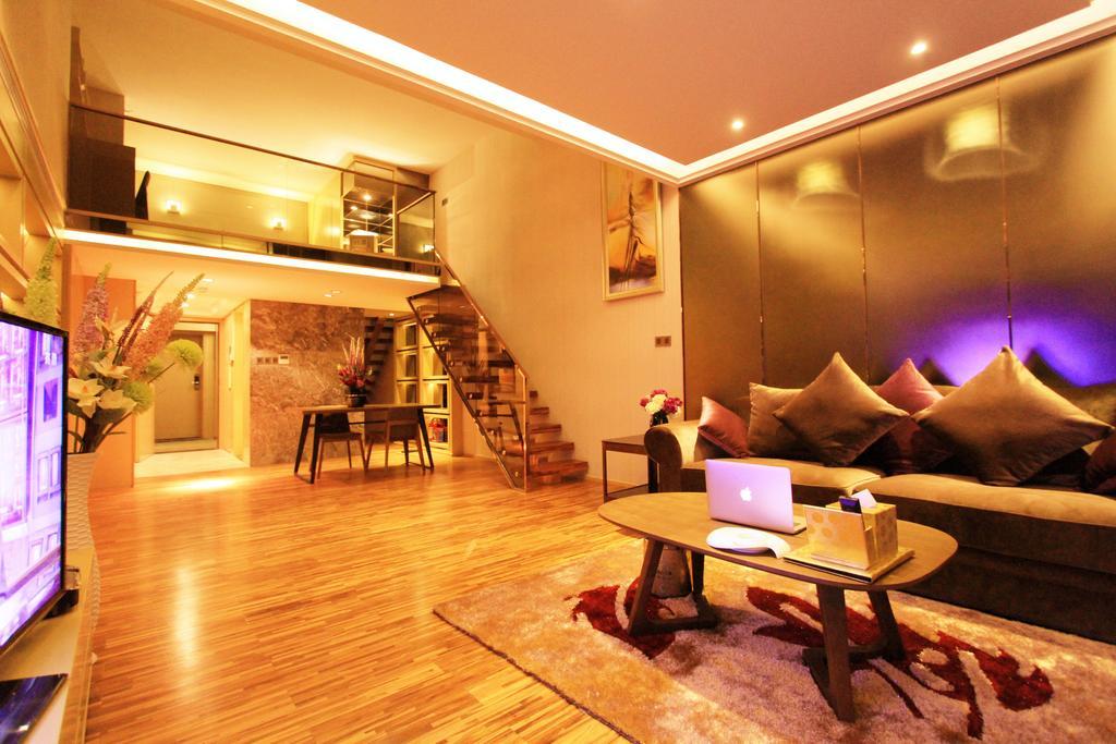 City - Poly D Plaza Branch Apartment *
